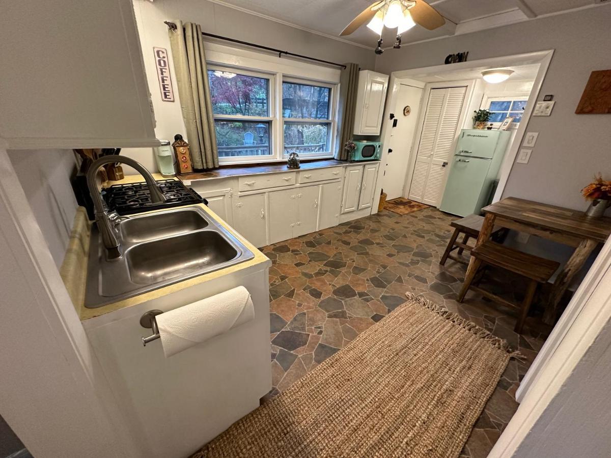 Escape To A Streamside Cabin In The Lower Catskills 워츠버러 외부 사진